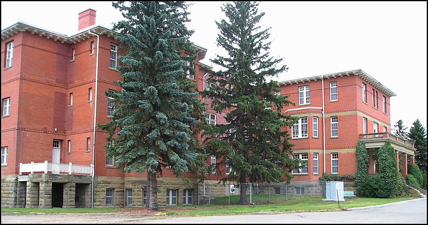 Mental Institute, 
in Ponoka, Alberta - 797 kb