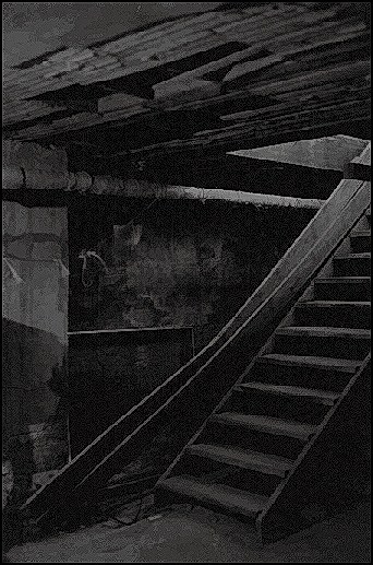 stairs in black - 72 kb